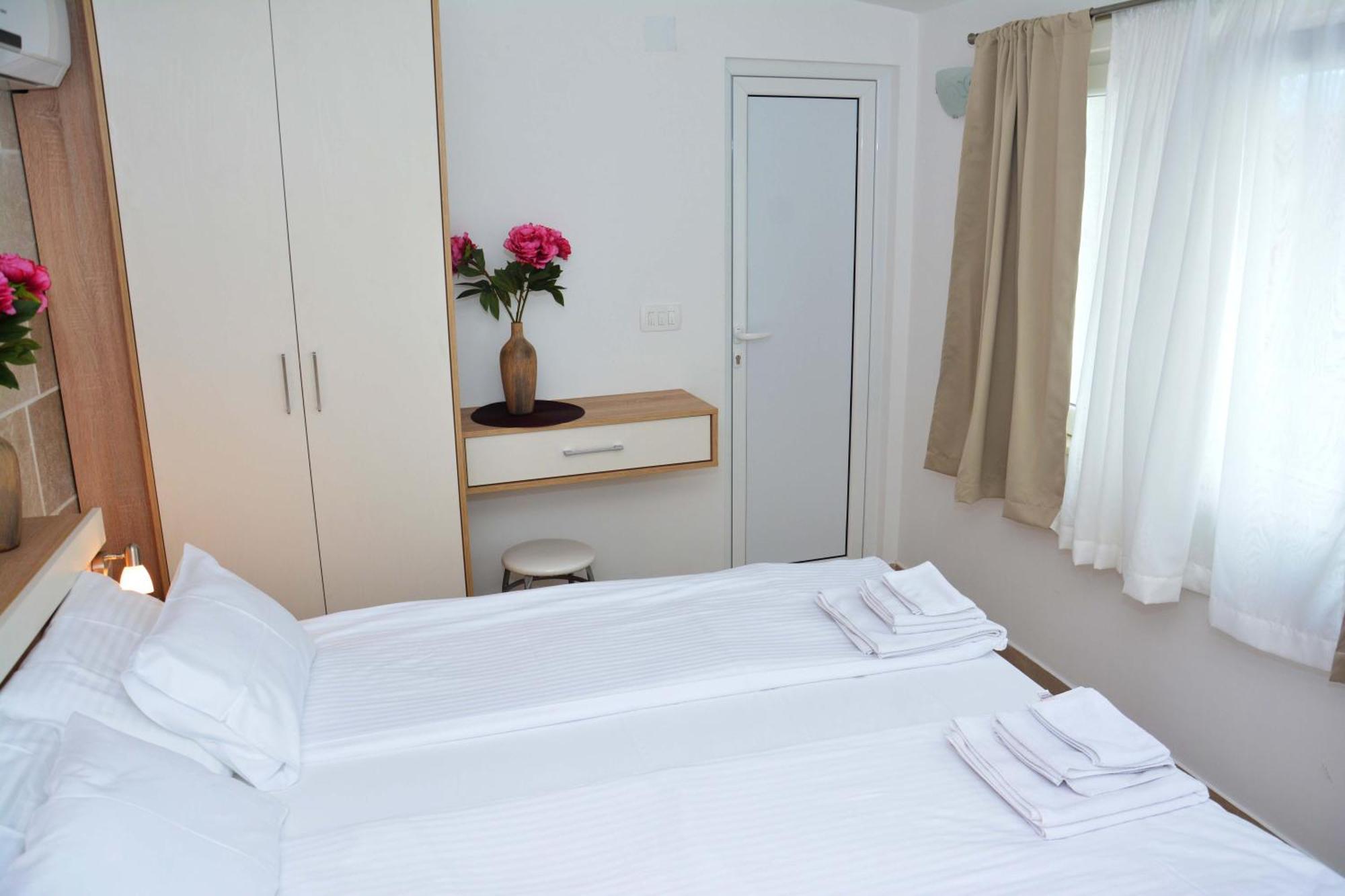 Apartments Harmonia Tivat Chambre photo