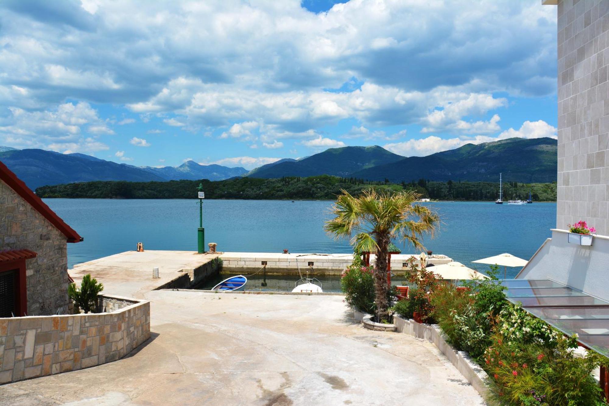 Apartments Harmonia Tivat Chambre photo