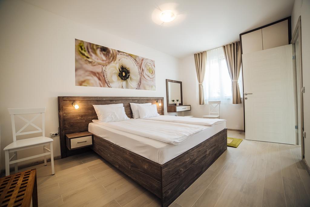 Apartments Harmonia Tivat Extérieur photo
