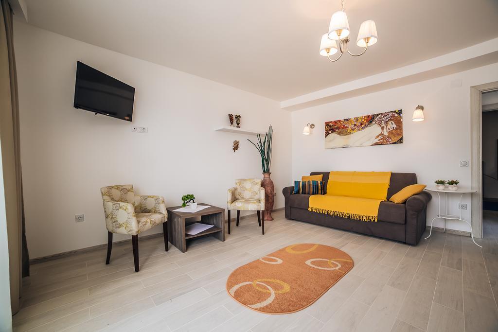 Apartments Harmonia Tivat Extérieur photo