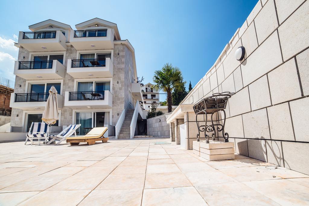 Apartments Harmonia Tivat Extérieur photo