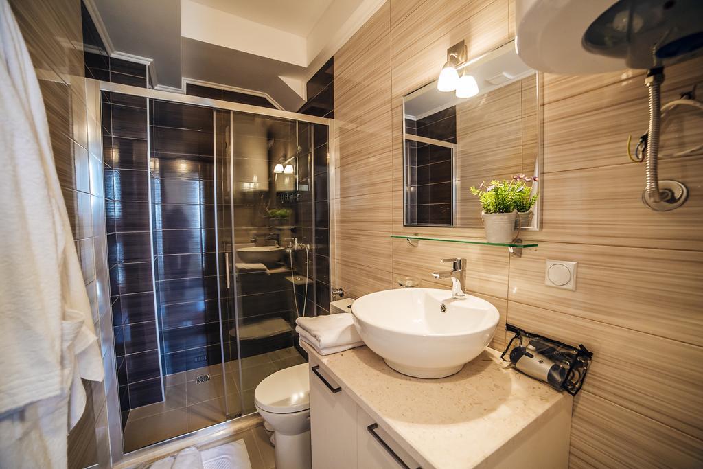 Apartments Harmonia Tivat Extérieur photo