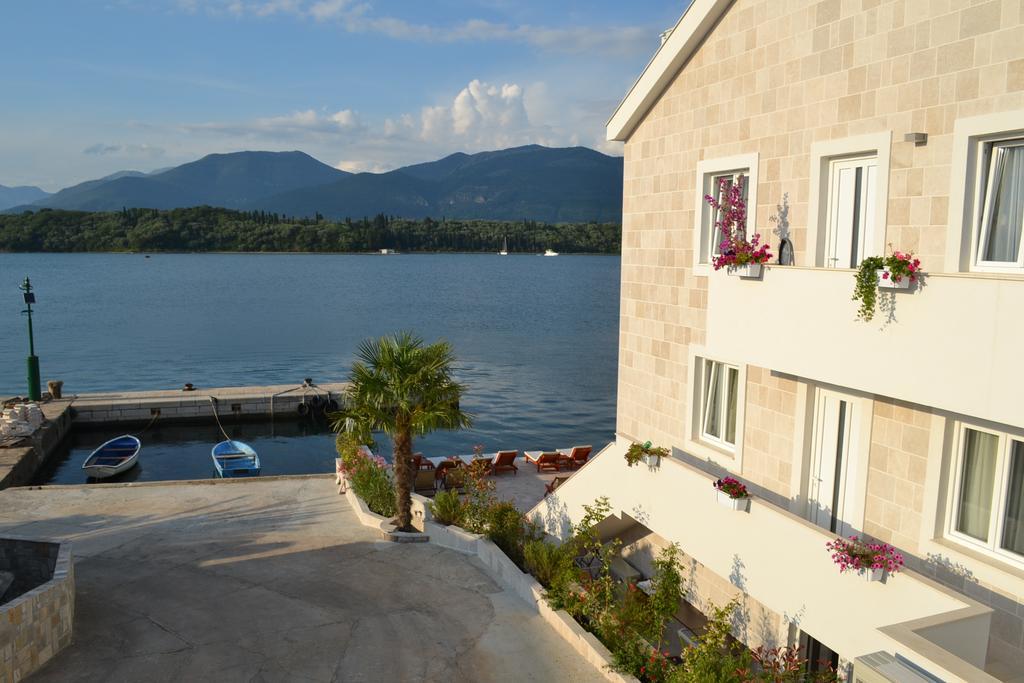 Apartments Harmonia Tivat Extérieur photo
