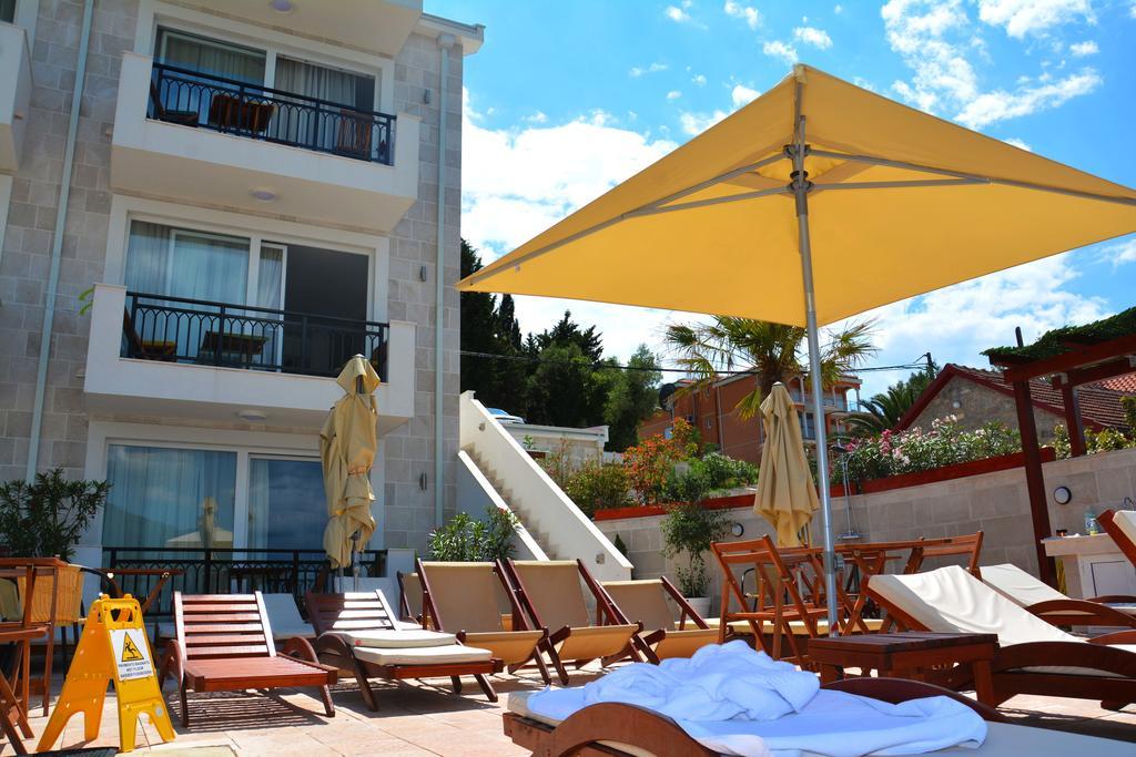 Apartments Harmonia Tivat Extérieur photo