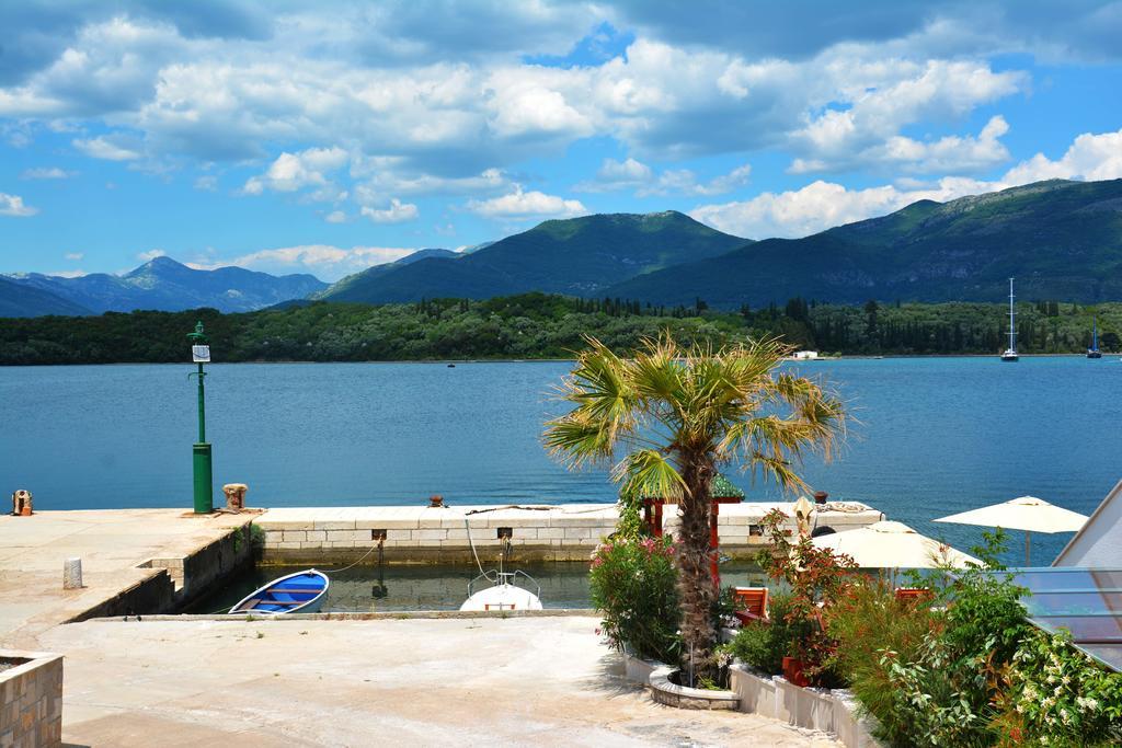 Apartments Harmonia Tivat Extérieur photo